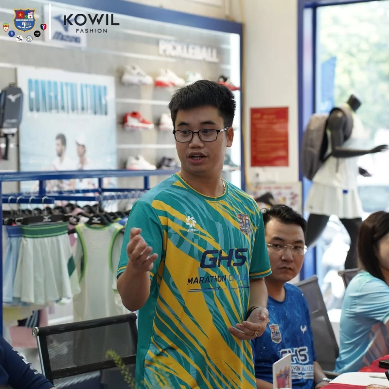 Green Holding và Kowil ký kết hợp tác chiến lược: Bước tiến mới mở rộng hệ sinh thái thời trang tại Việt Nam 9 green holding sports bat tay kowil 12
