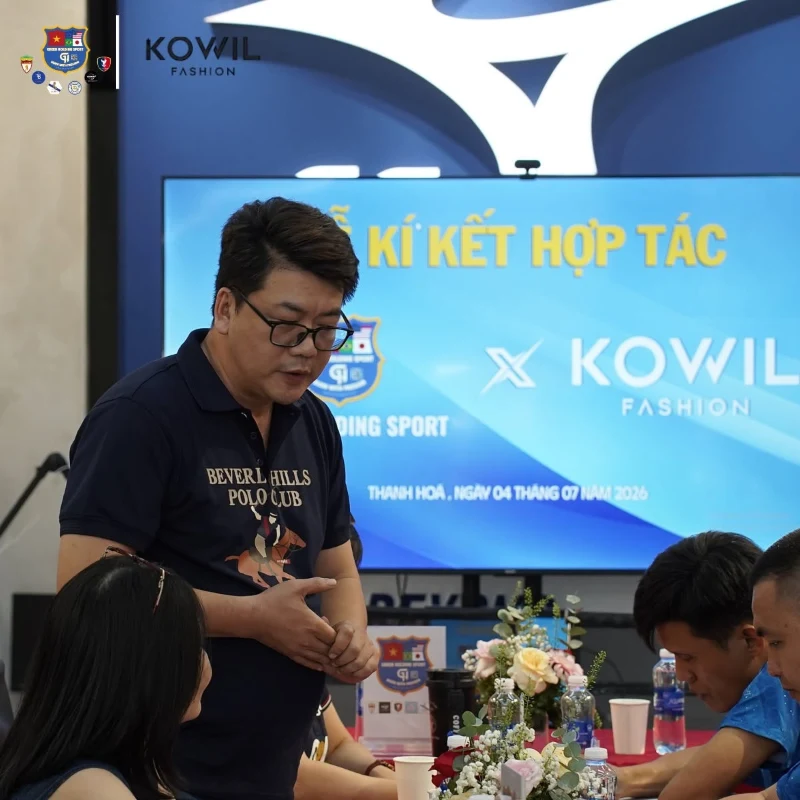 Green Holding và Kowil ký kết hợp tác chiến lược: Bước tiến mới mở rộng hệ sinh thái thời trang tại Việt Nam 7 green holding sports bat tay kowil 13